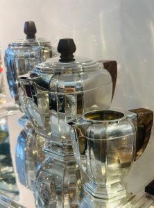 Service thé café, Art déco, en argent massif et ébène de Macassar