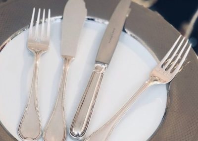 Ménagère, modèle perle, en argent massif