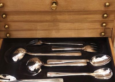 Ménagère art-déco, 184 pièces, Ercuis.