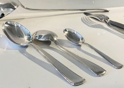 Ménagère – argent massif – Ravinet d’Enfert – 85 pièces.