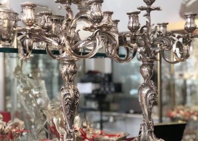 Exceptionnelle paire de candélabres à saisir vite !