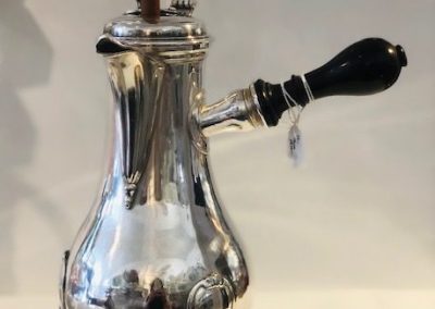 Chocolatière, en argent massif, XVIIIème à saisir vite !