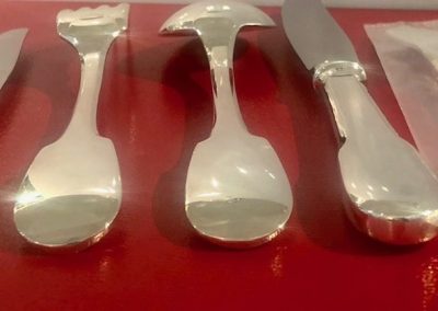 Ménagère de 113 pièces, Christofle, modèle Cluny.