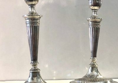 Paire de bougeoirs, en argent, XIXème, à saisir vite !