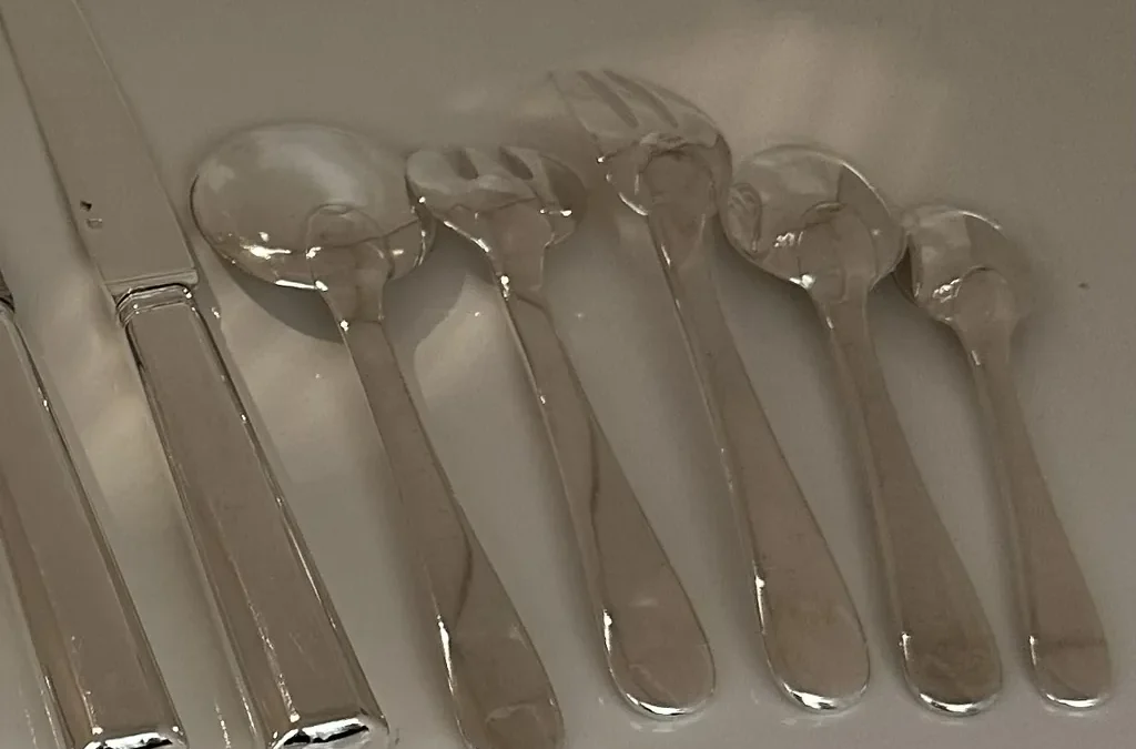 PUIFORCAT : ménagère complète à saisir vite !