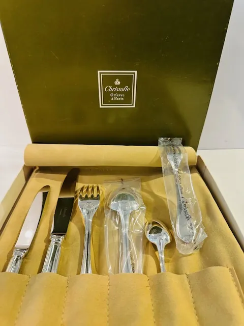 Trousses Christofle, modèle Perle, Style Louis XVI