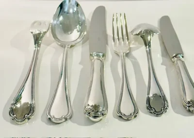 Ménagère Ercuis, 179 pièces, modèle Sully.