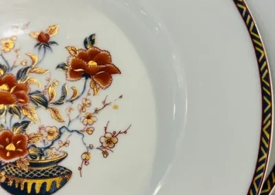 Service de table – porcelaine de Limoges – 29 pièces.