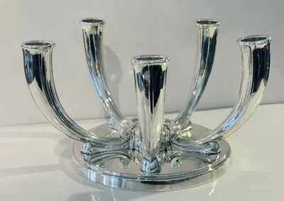 Paire de chandeliers design, en argent massif.