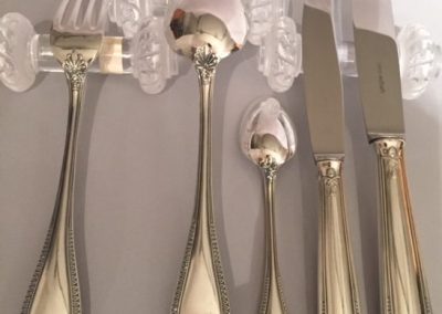 Ménagère de style Empire, modèle Récamier, de l&rsquo;orfèvre Saint Médard