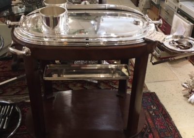 Table à boeuf – ancienne – en métal argenté – structure en bois teinté acajou