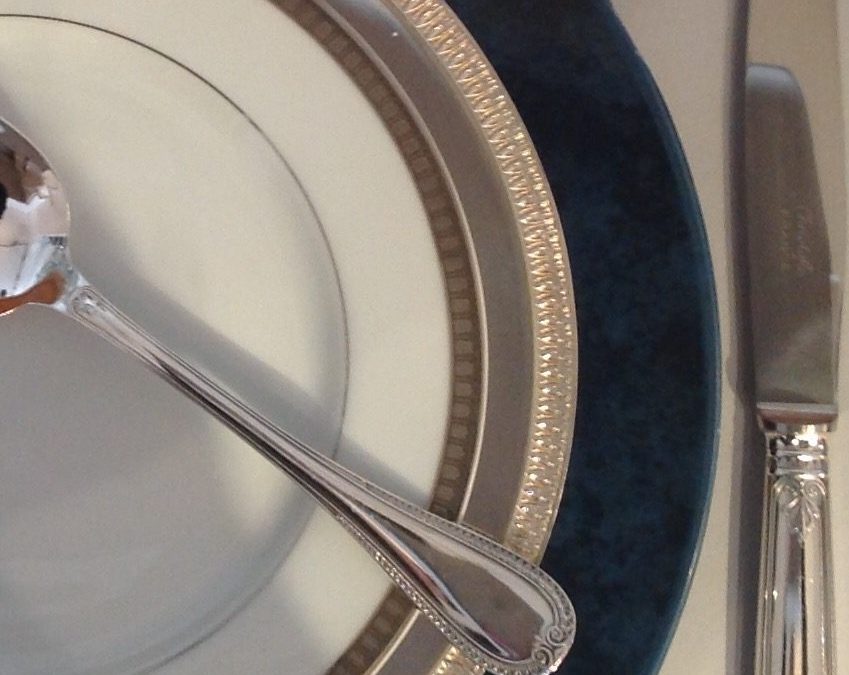 Ménagère Christofle – modèle Malmaison – 82 pièces