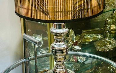 Bougeoir transformé en lampe.