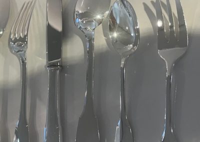 Ménagère Perrin – 139 pièces – modèle Uni-plat