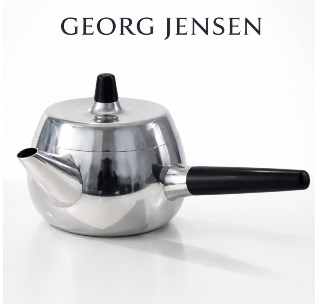 Théière Georg Jensen en argent massif